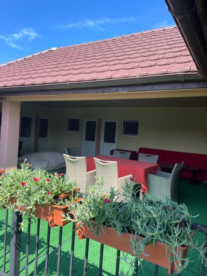 Hotel Vila Baciu Tuzla Exteriér fotografie